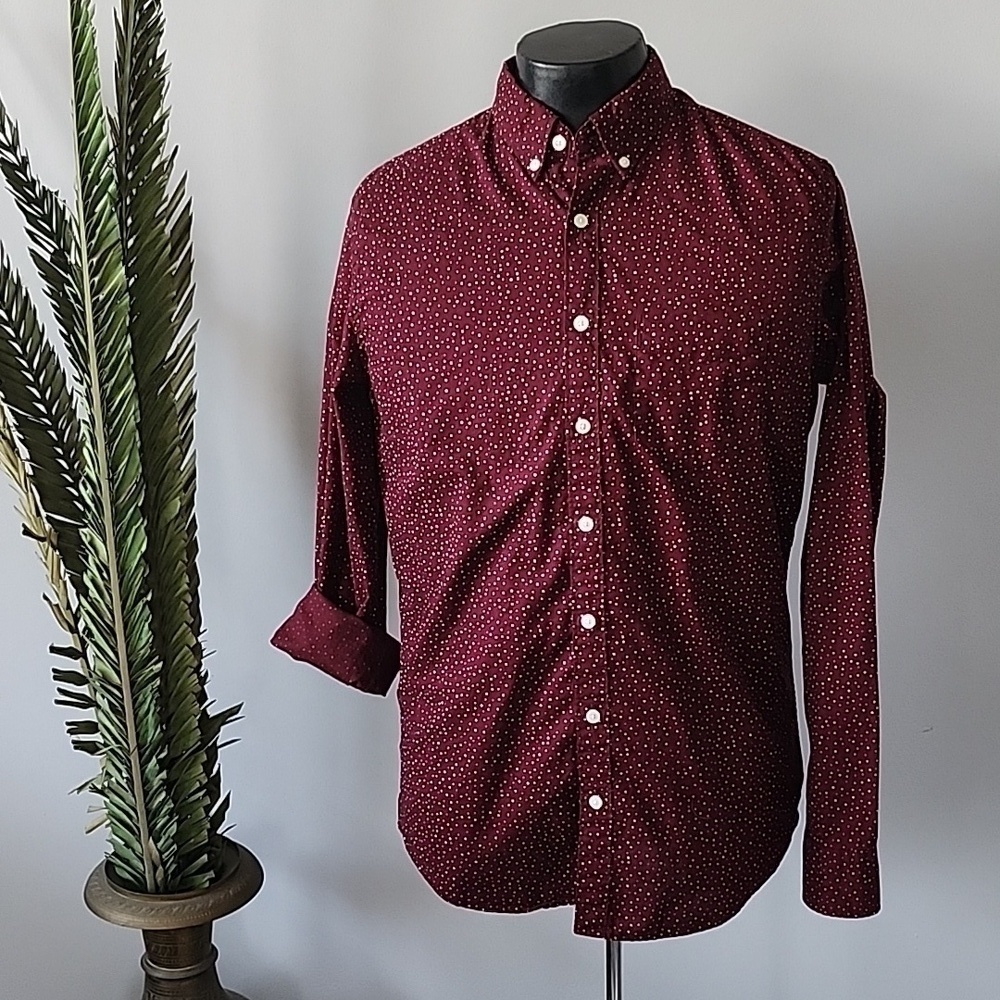 American Eagle Seriously Soft maroon and white button-down shirt